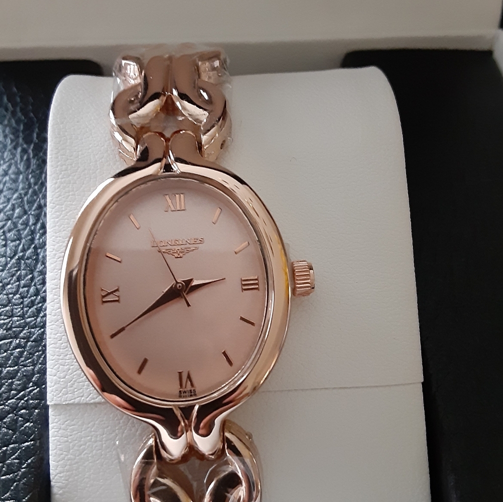 Ladies Watch. Brand New In Box - Picture 5 of 14